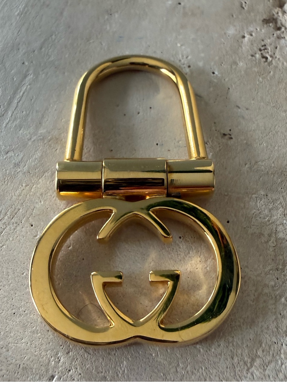 Gucci Gold Interlocking GG Key Ring - Picture 2 of 4